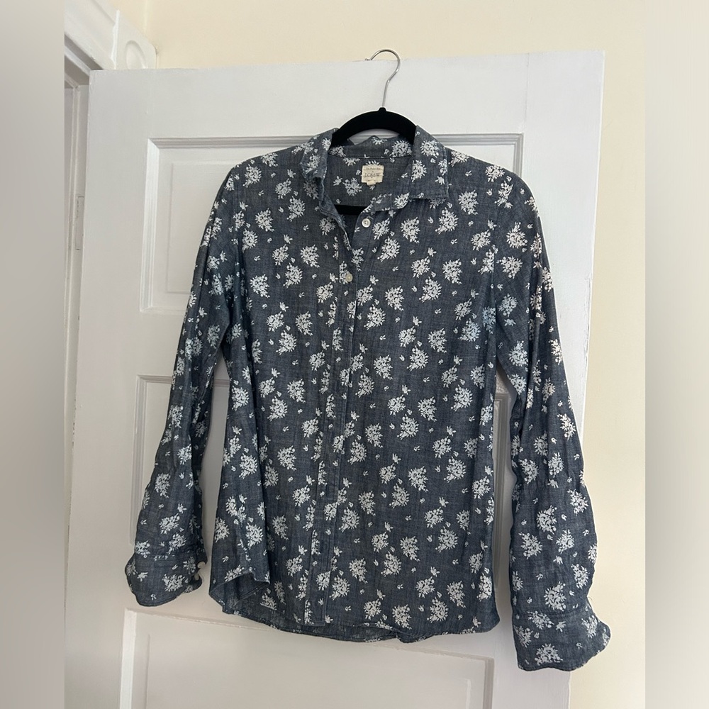 EUC J Crew Women’s Button Up, Sz. Small